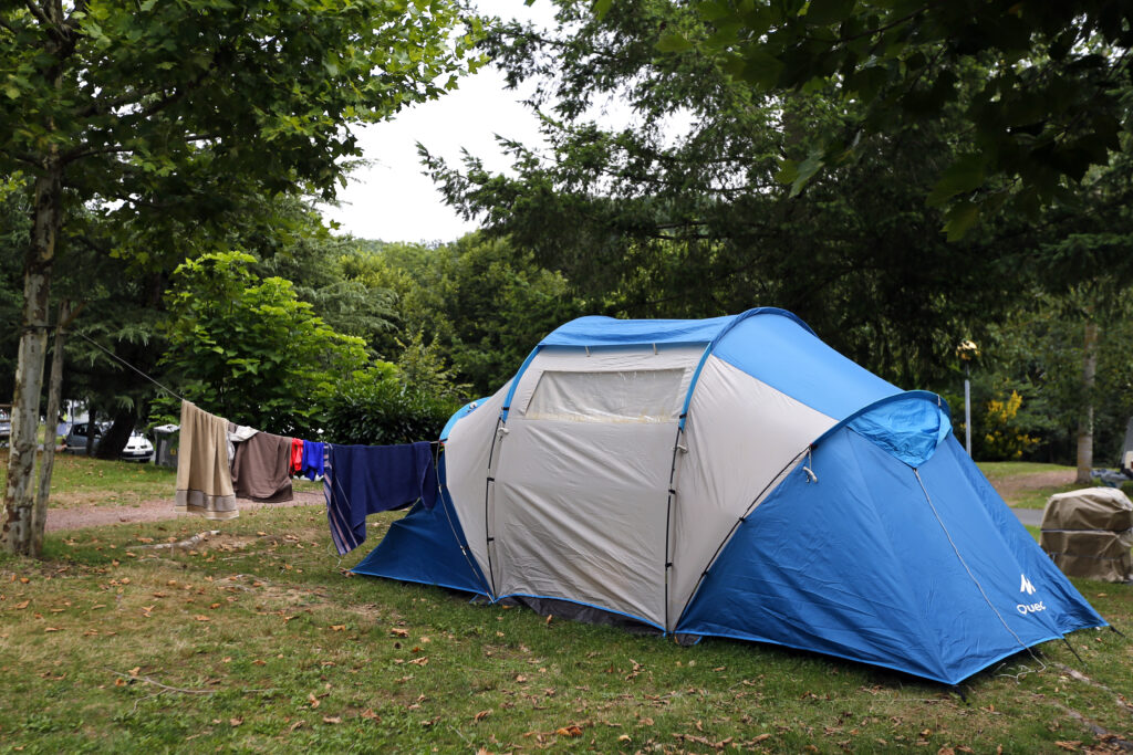 tent, kampeerplaats, camping Le Val de Coise, Saint-Galmier 6362(1)